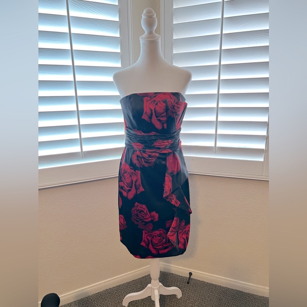 White House Black Market Strapless Rose Dress